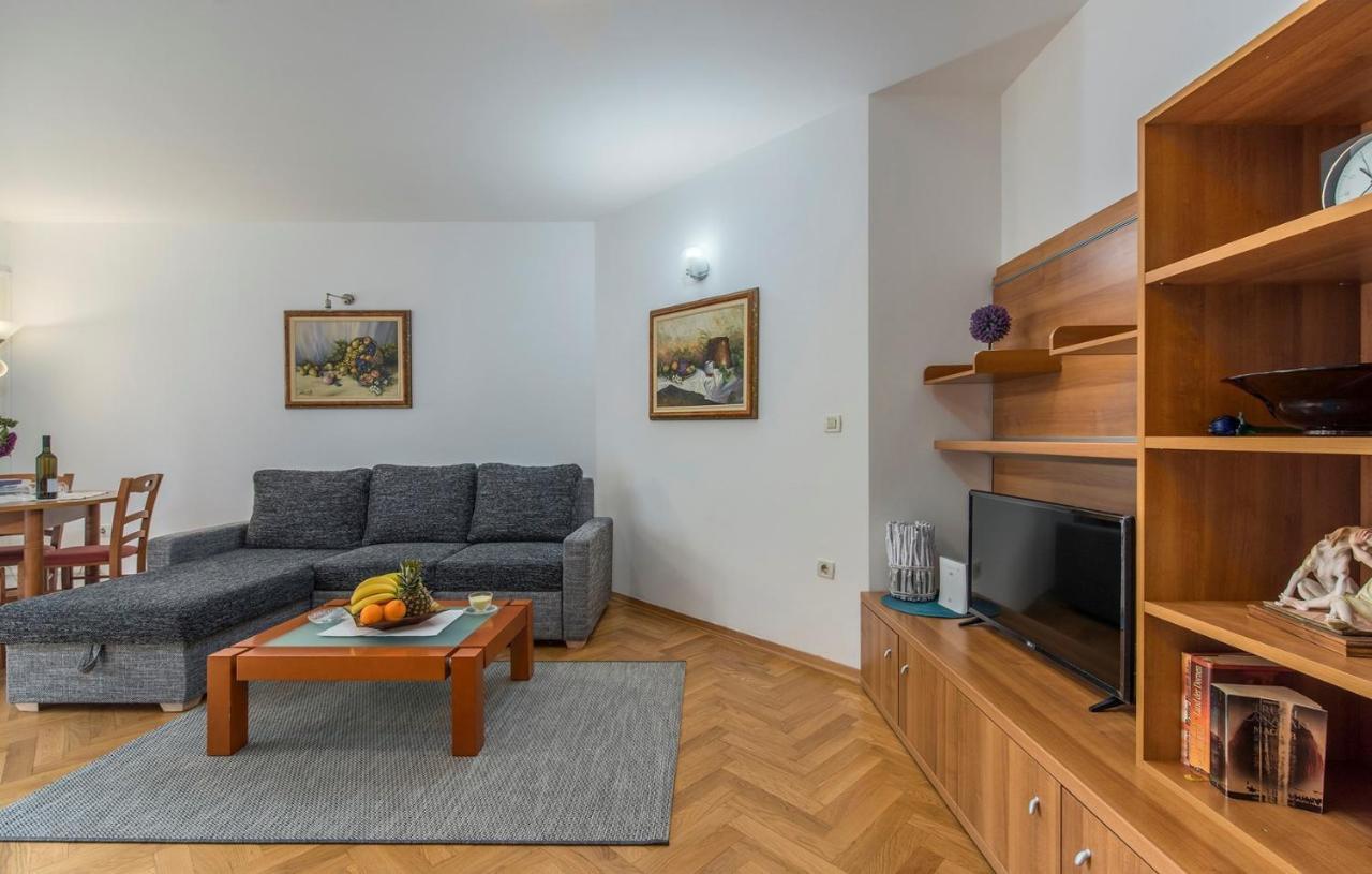 Apartment Amela Poreč Extérieur photo