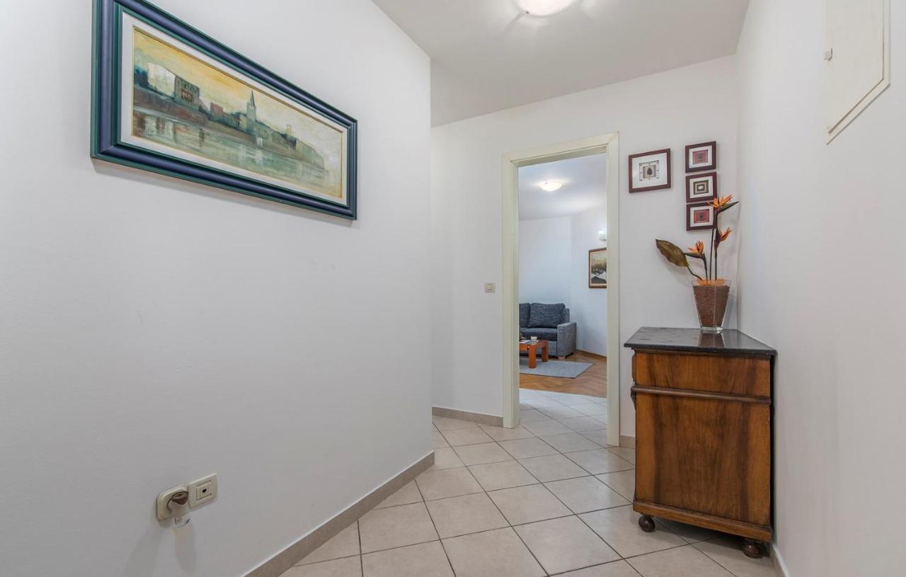 Apartment Amela Poreč Extérieur photo