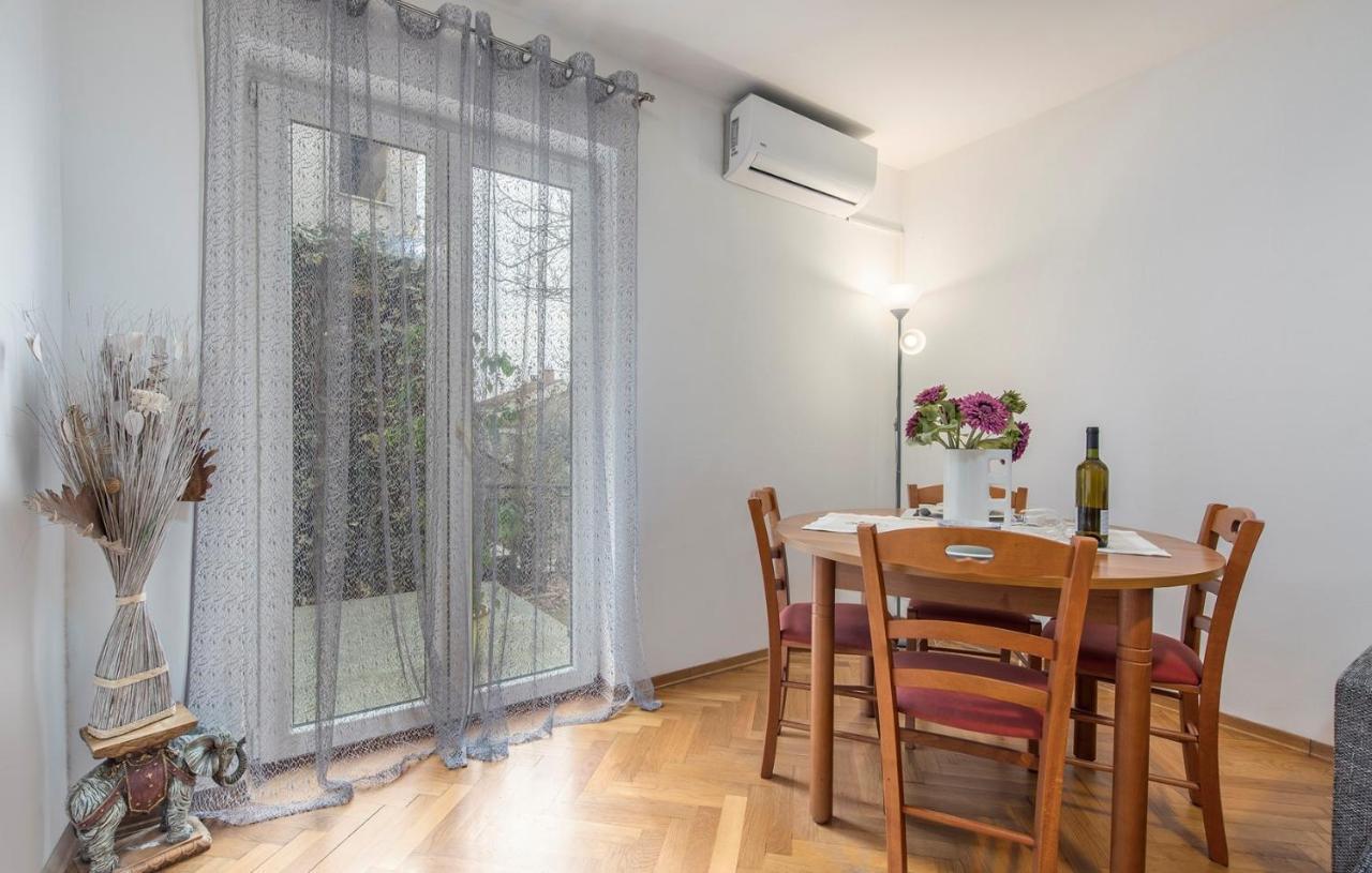 Apartment Amela Poreč Extérieur photo
